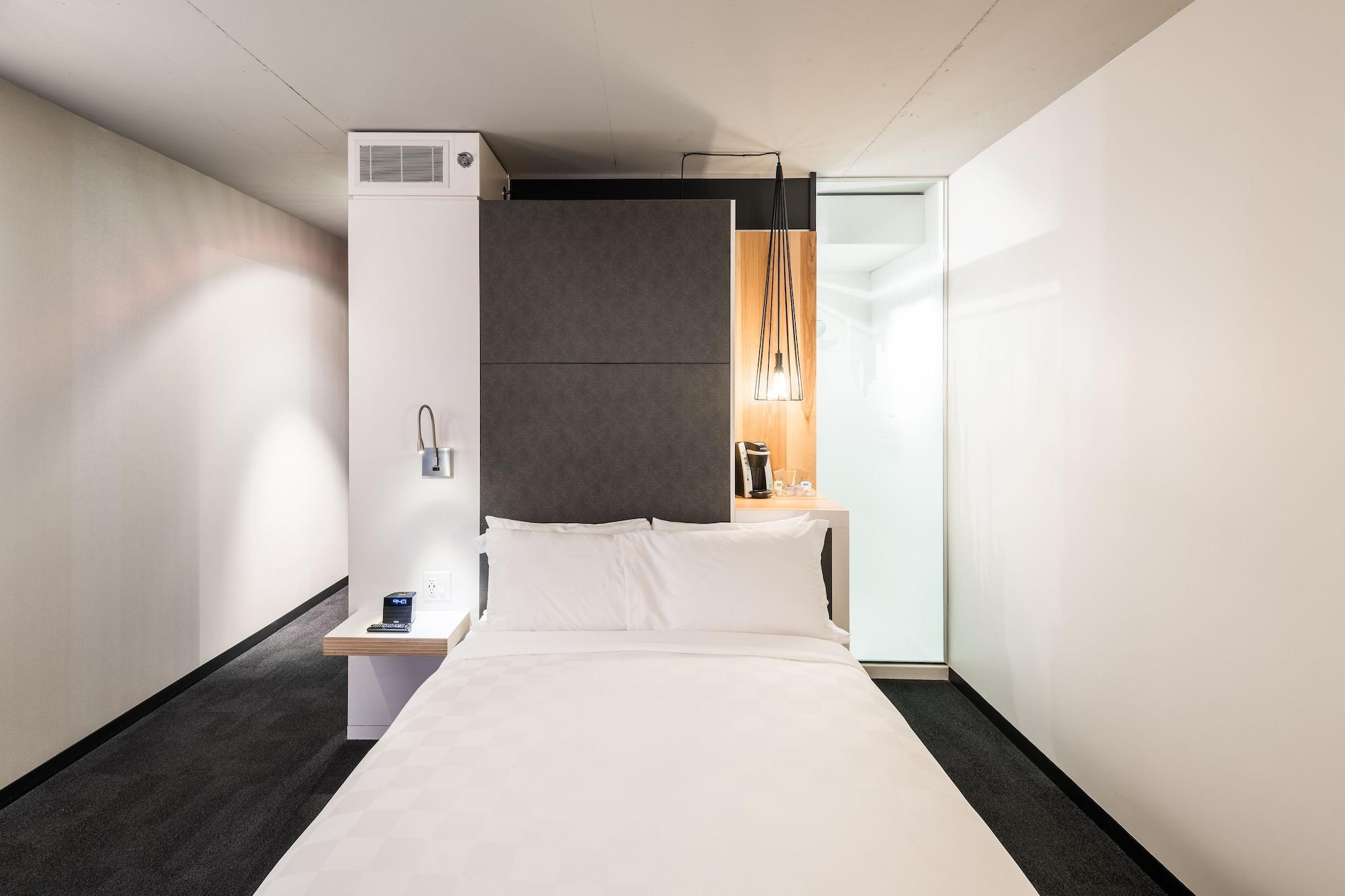 Alt Hotel Ottawa Downtown Exterior photo