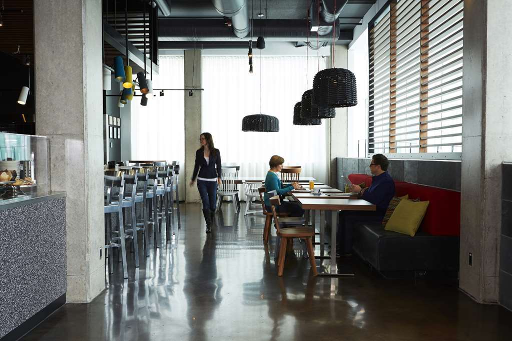 Alt Hotel Ottawa Downtown Restaurant photo