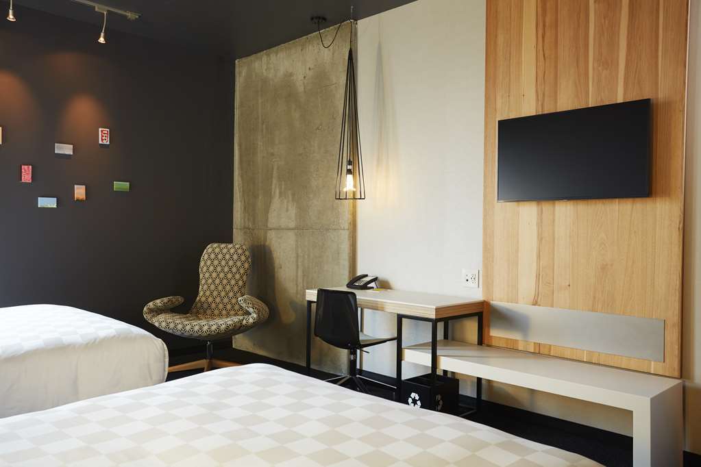Alt Hotel Ottawa Downtown Room photo
