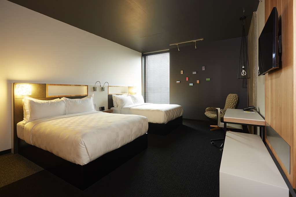 Alt Hotel Ottawa Downtown Room photo